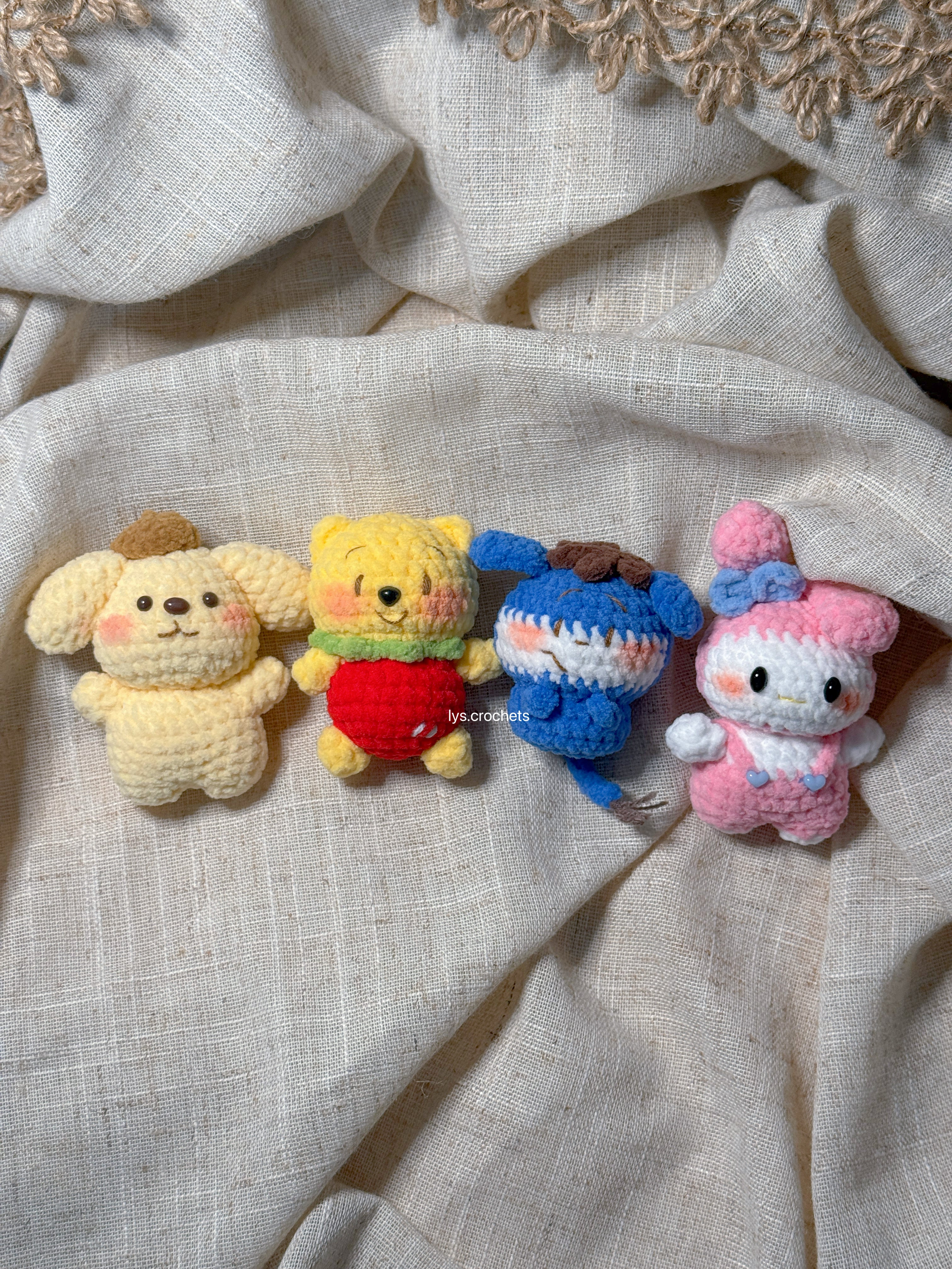 Small Characters (Click in for more!)