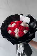 Heart Strings (20 Roses)