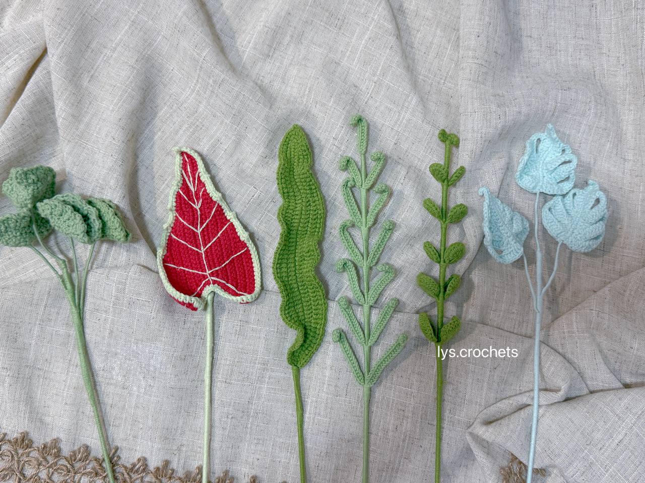 Assorted Leaf